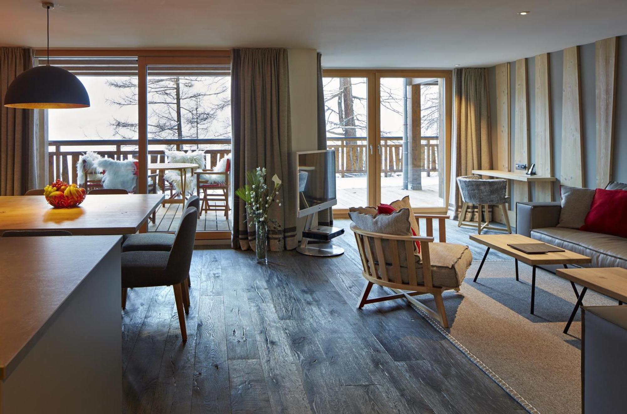 La Vue Luxury Living Apartments Zermatt Room photo